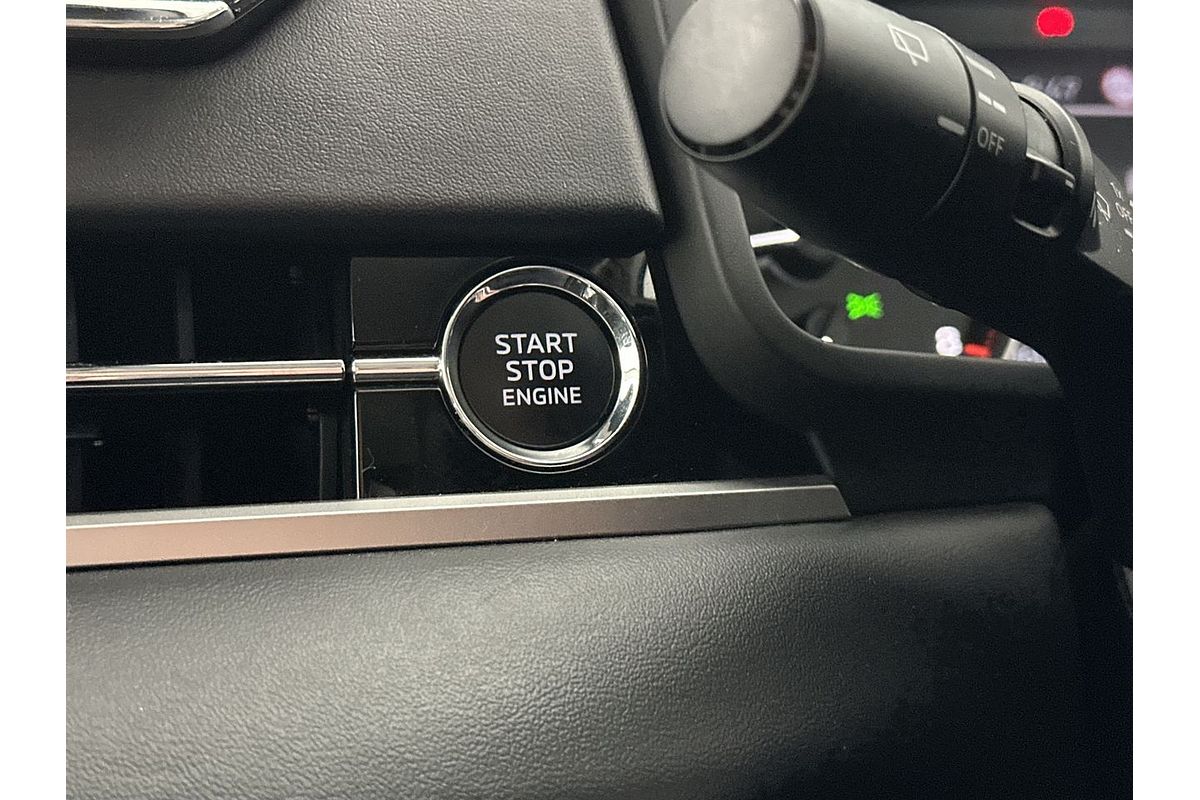 2022 Mitsubishi Outlander ES ZM