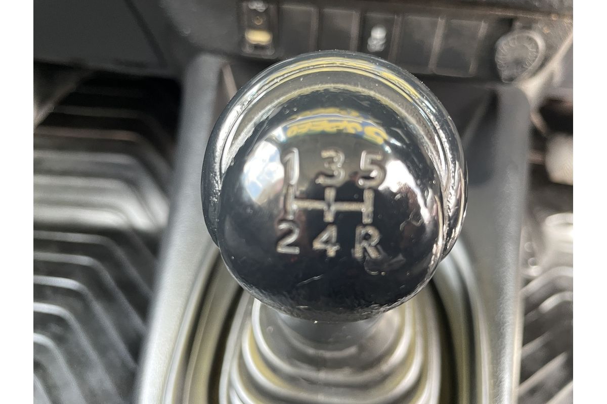 2017 Toyota Hilux Workmate TGN121R Rear Wheel Drive