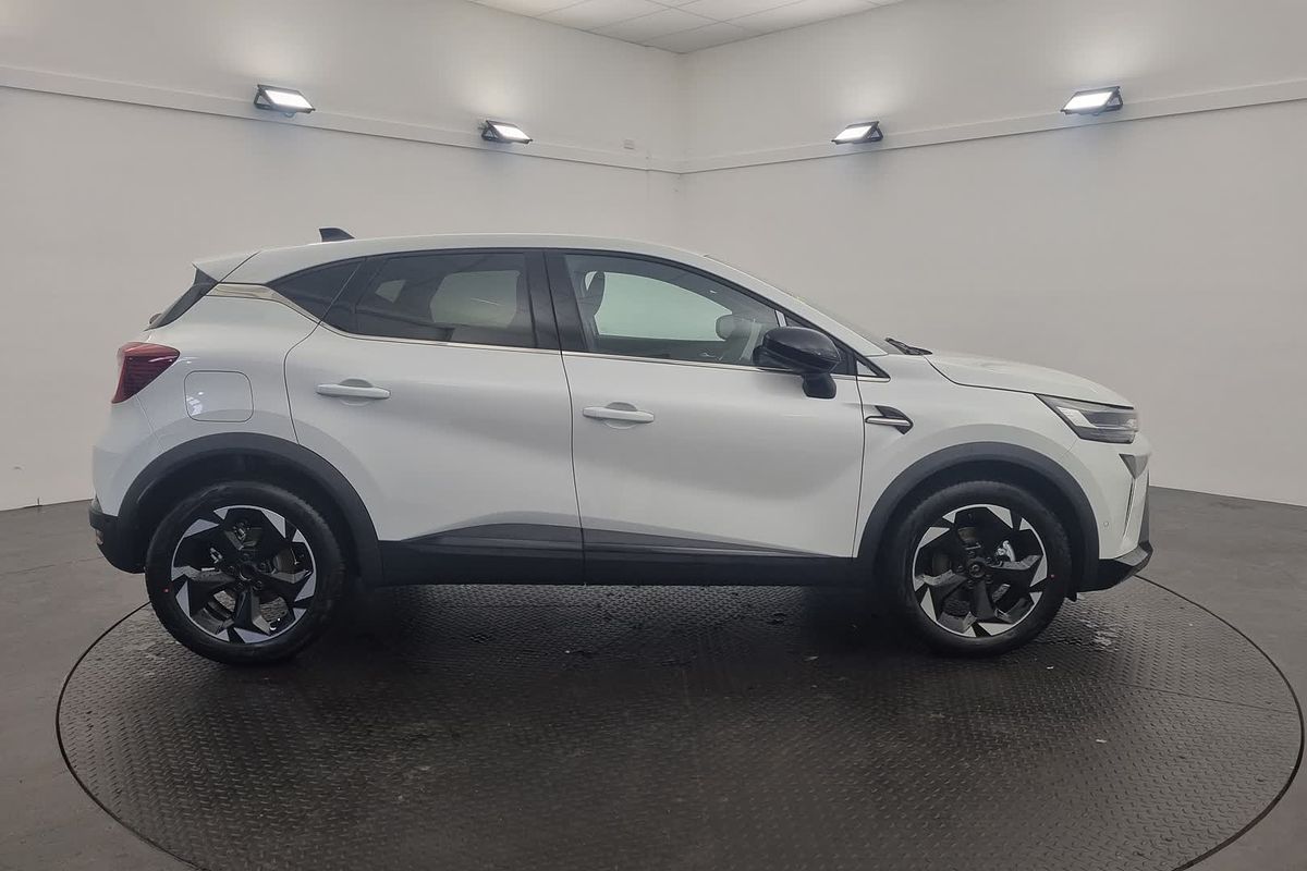 2025 Mitsubishi XE2P45