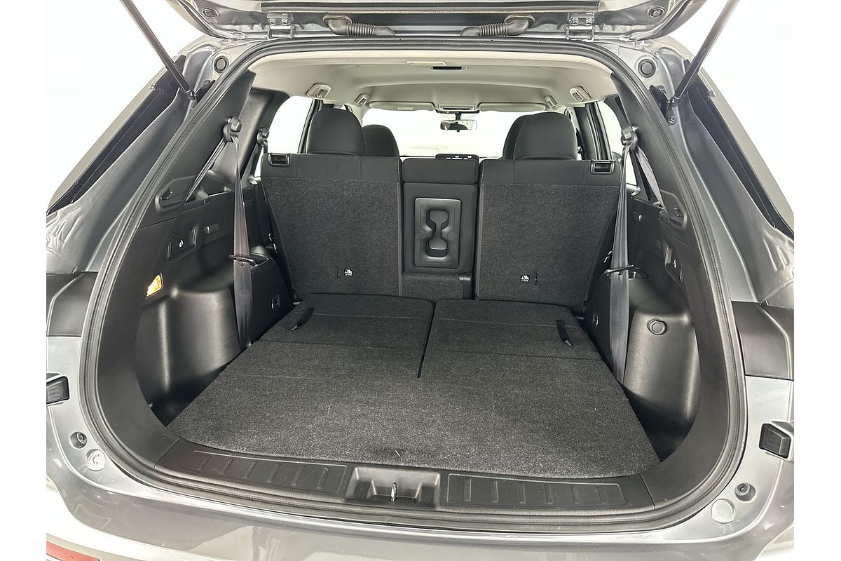 2022 Mitsubishi Outlander ES ZM