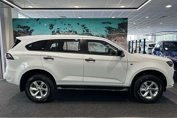 2025 Isuzu MU-X LS-M