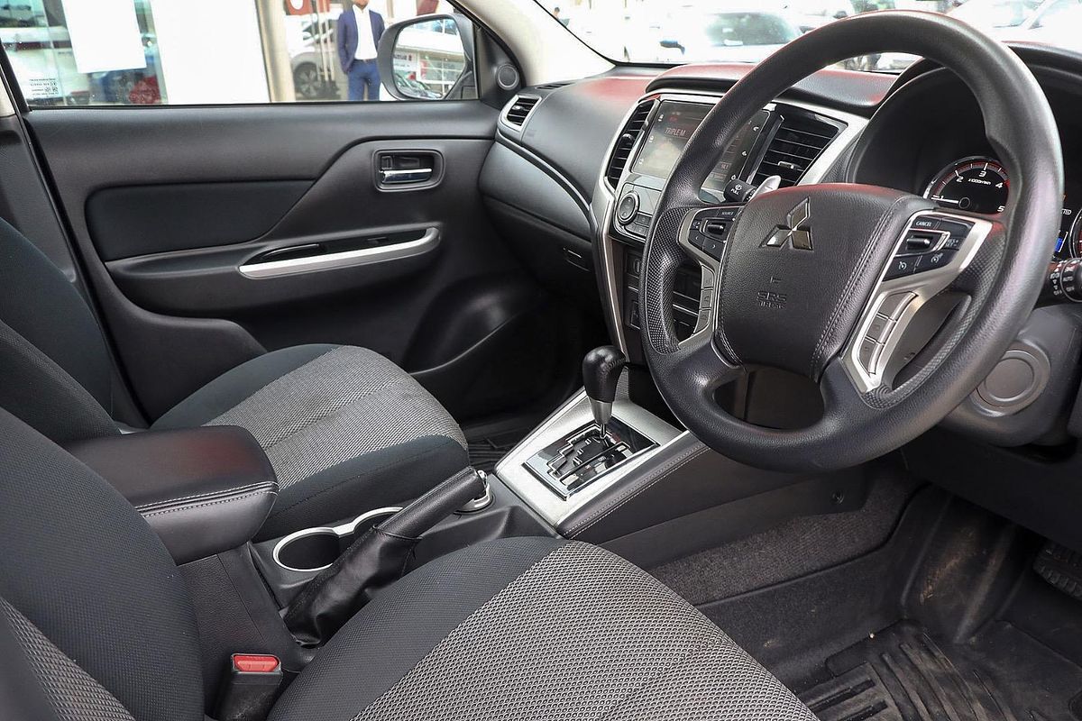 2020 Mitsubishi Triton GLS MR 4X4