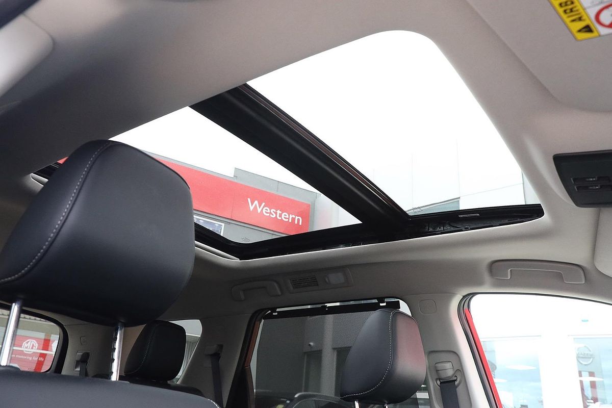 2023 Nissan Pathfinder Ti-L R53