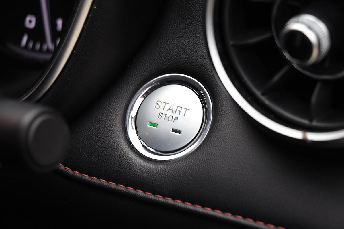 2022 MG HS Vibe SAS23