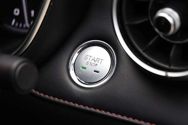 2022 MG HS Vibe SAS23