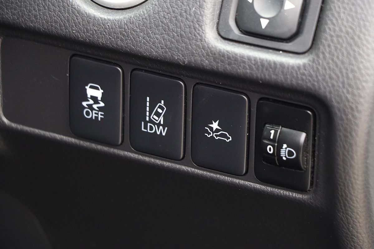 2020 Mitsubishi Triton GLS MR 4X4