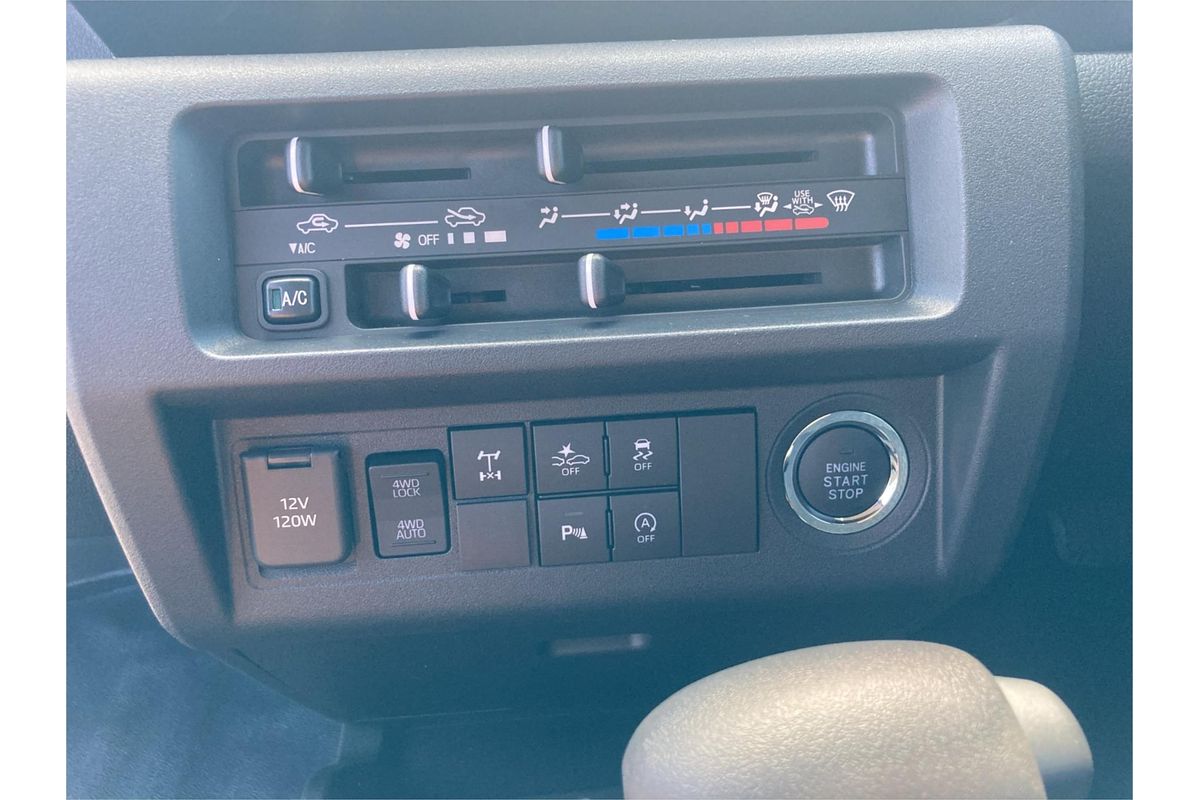 2025 Daihatsu Hijet Truck Jumbo Extra 4WD