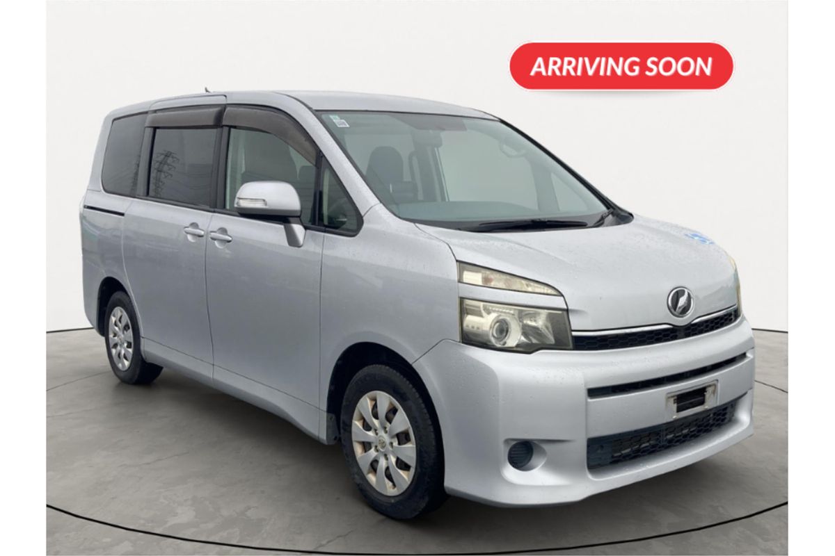 2012 Toyota Voxy XL Edition Welcab