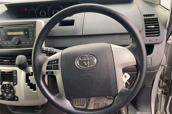 2012 Toyota Voxy XL Edition Welcab