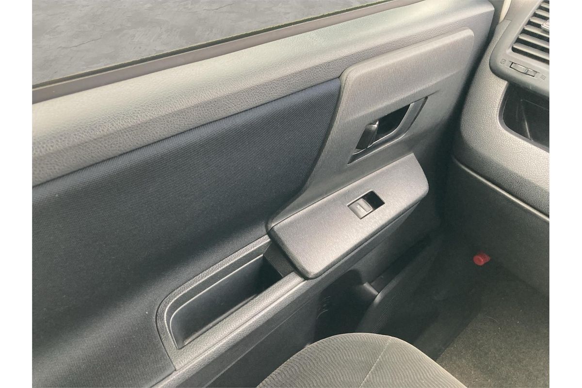 2012 Toyota Voxy XL Edition Welcab