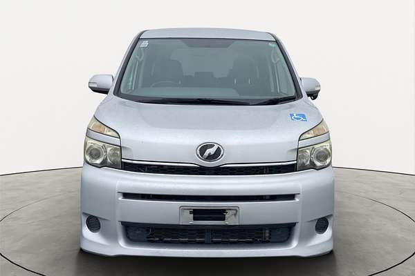 2012 Toyota Voxy XL Edition Welcab