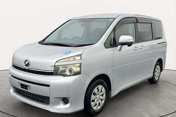 2012 Toyota Voxy XL Edition Welcab
