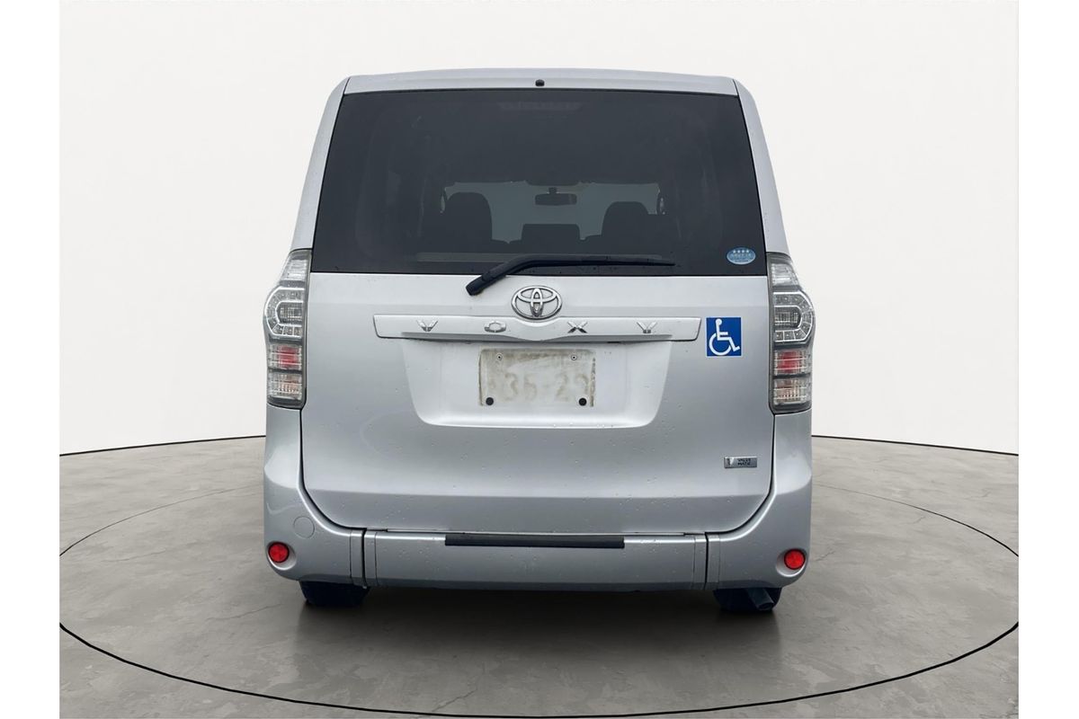2012 Toyota Voxy XL Edition Welcab