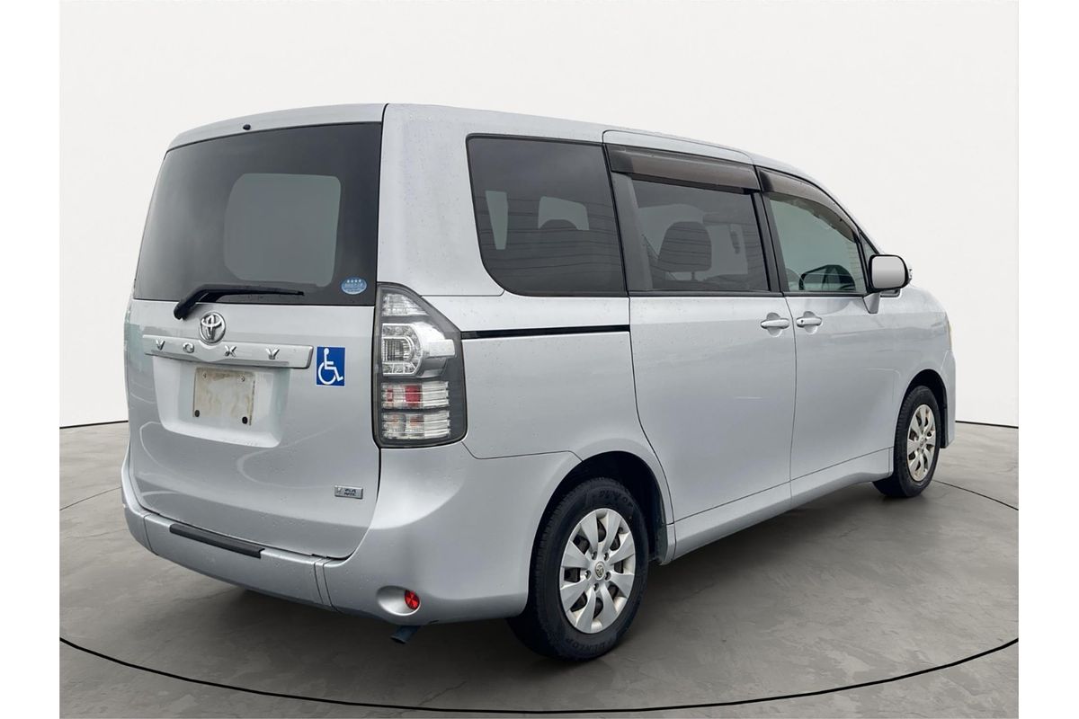 2012 Toyota Voxy XL Edition Welcab