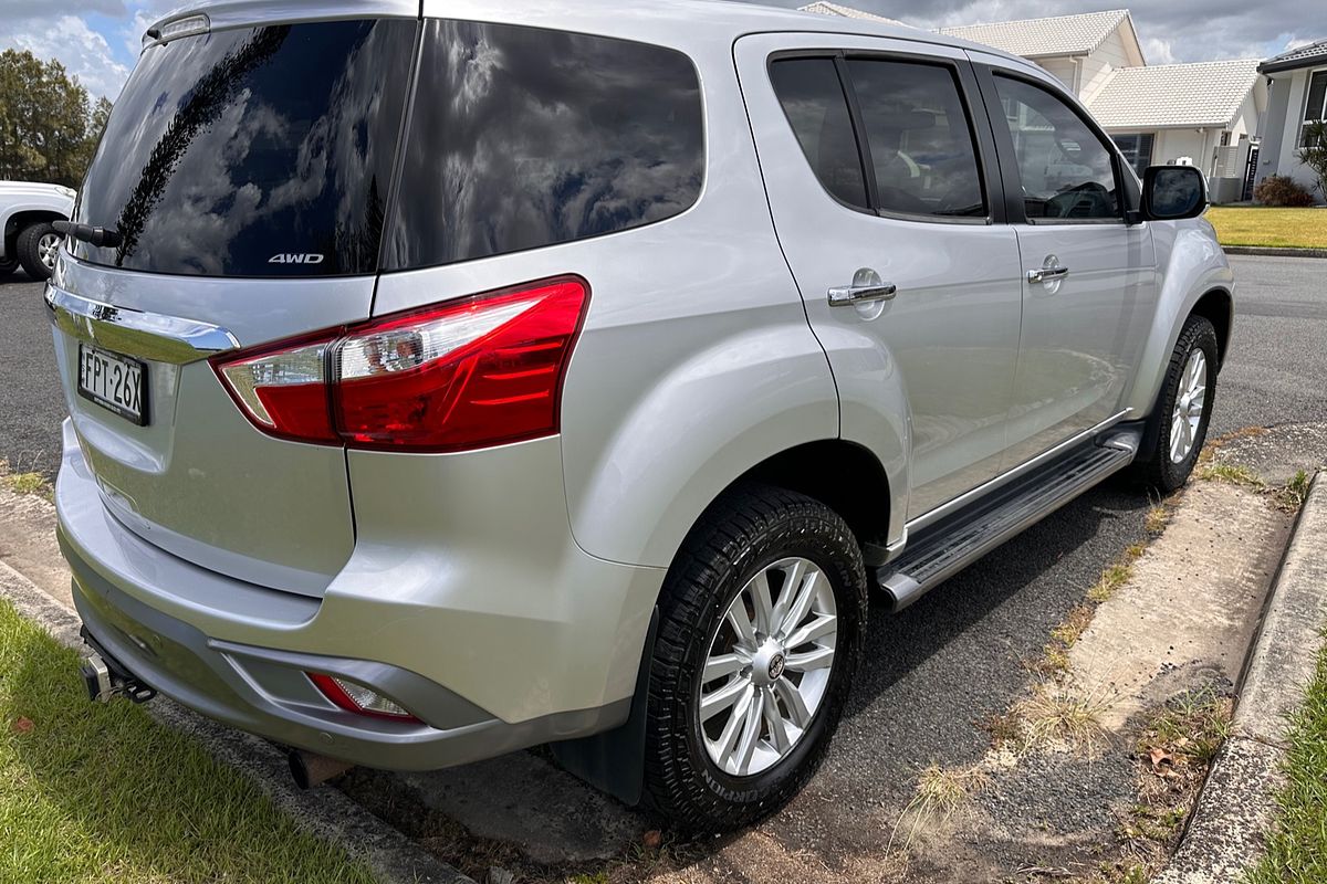 2017 Isuzu MU-X LS-U