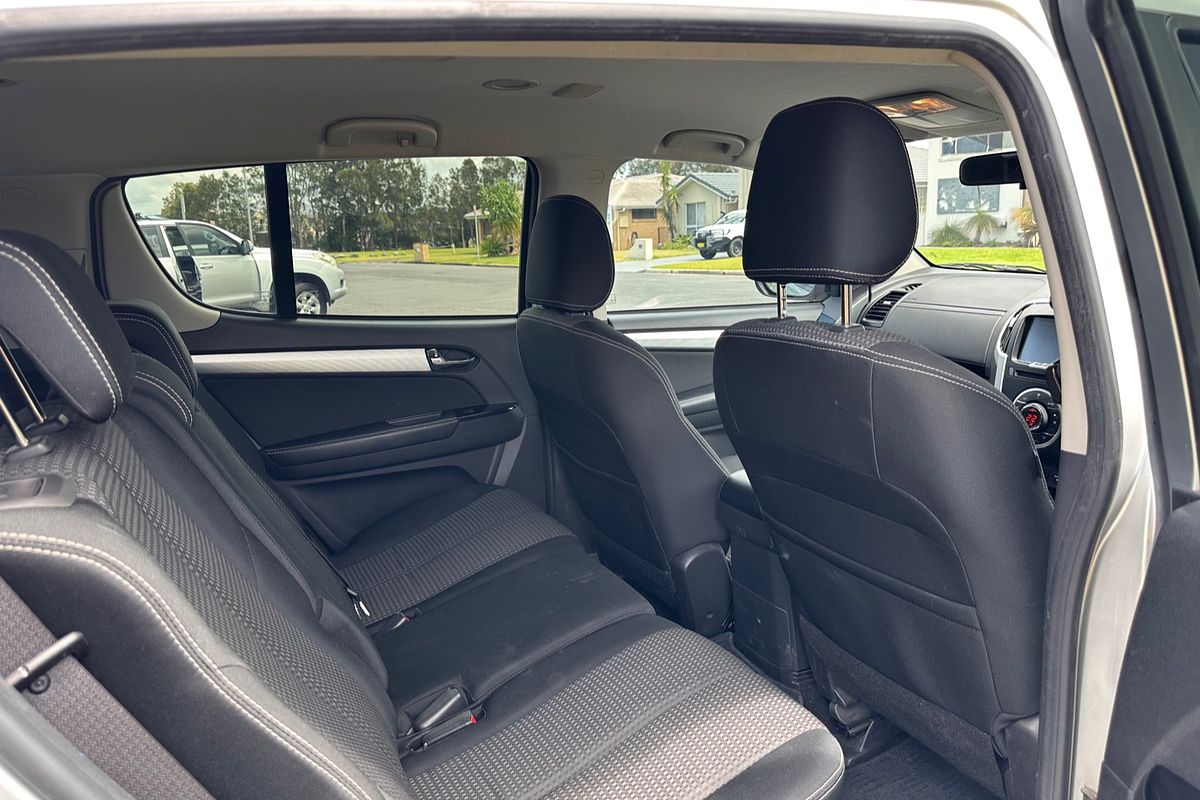 2017 Isuzu MU-X LS-U