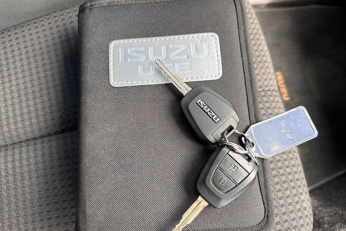 2017 Isuzu MU-X LS-U