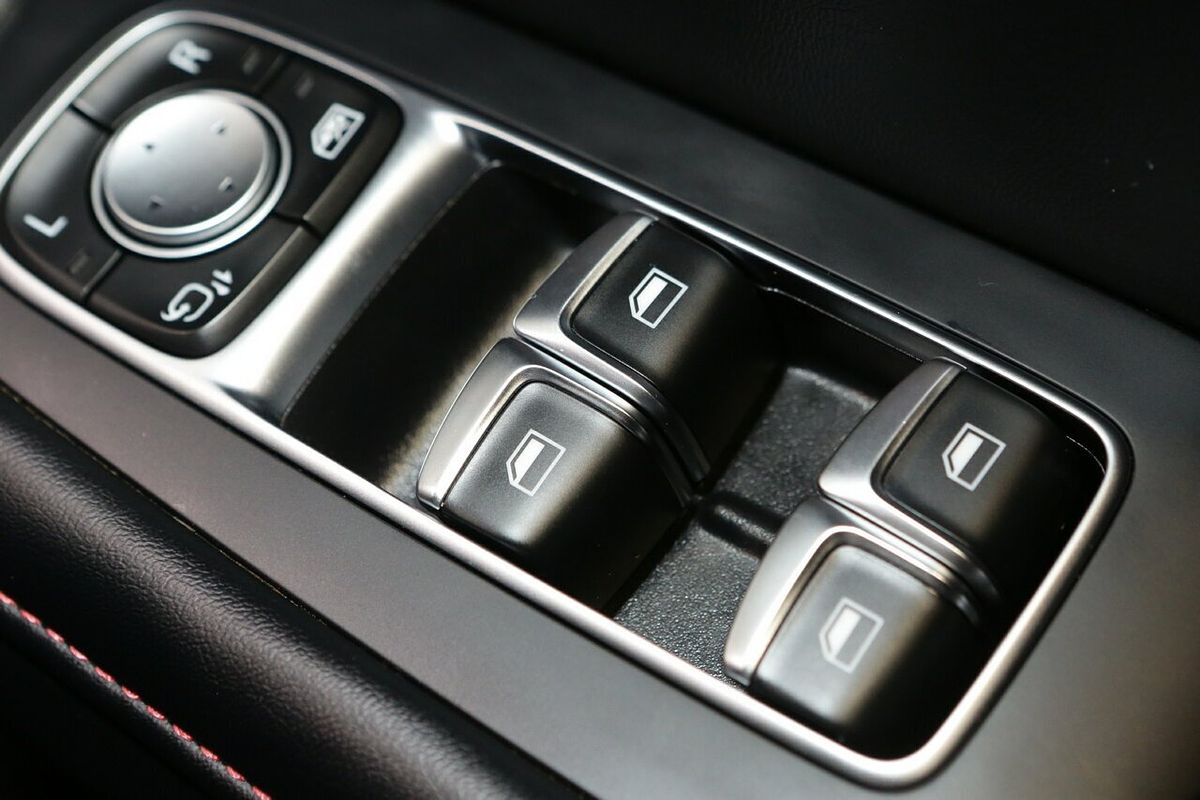 2024 MG HS Vibe SAS23