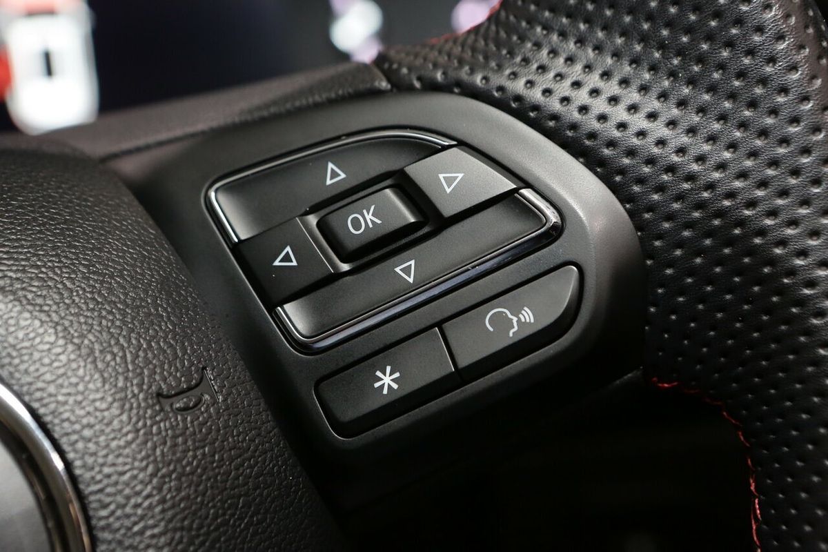 2024 MG HS Vibe SAS23