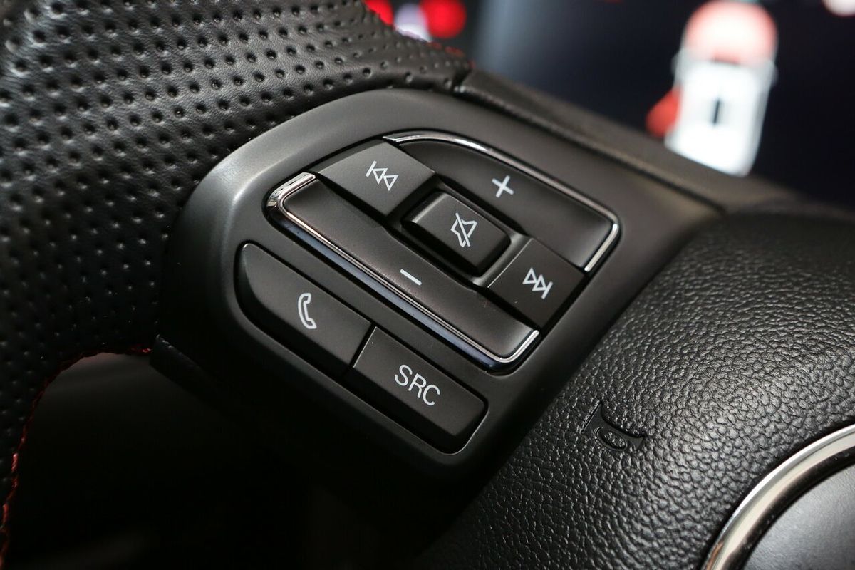 2024 MG HS Vibe SAS23