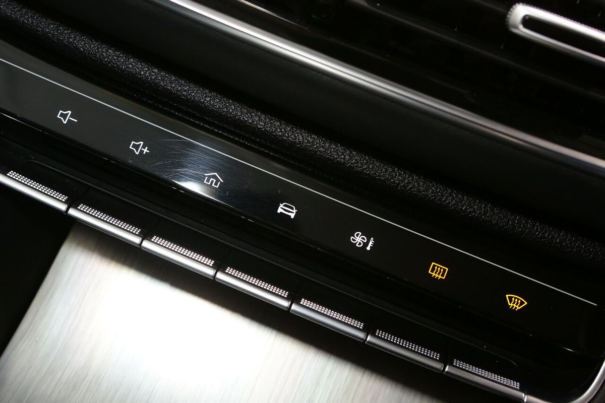 2024 MG HS Vibe SAS23