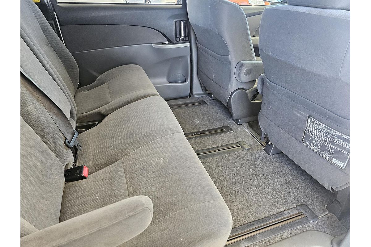 2010 Toyota Tarago GLi ACR50R