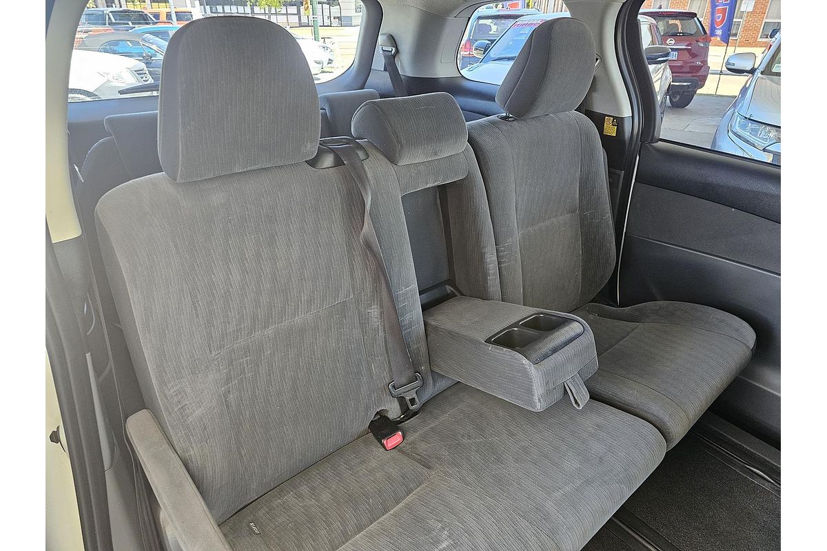 2010 Toyota Tarago GLi ACR50R