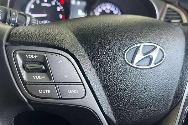 2015 Hyundai Santa Fe Active DM3 Series II