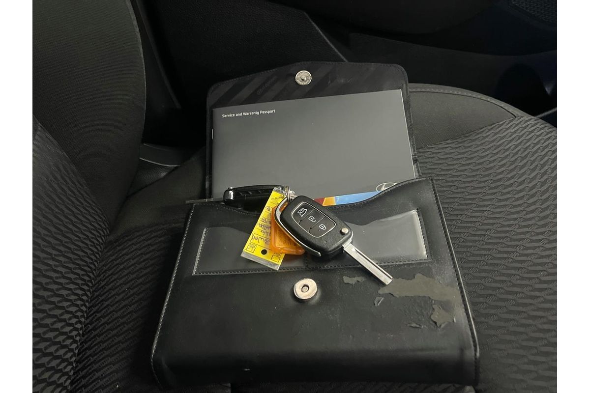 2015 Hyundai Santa Fe Active DM3 Series II