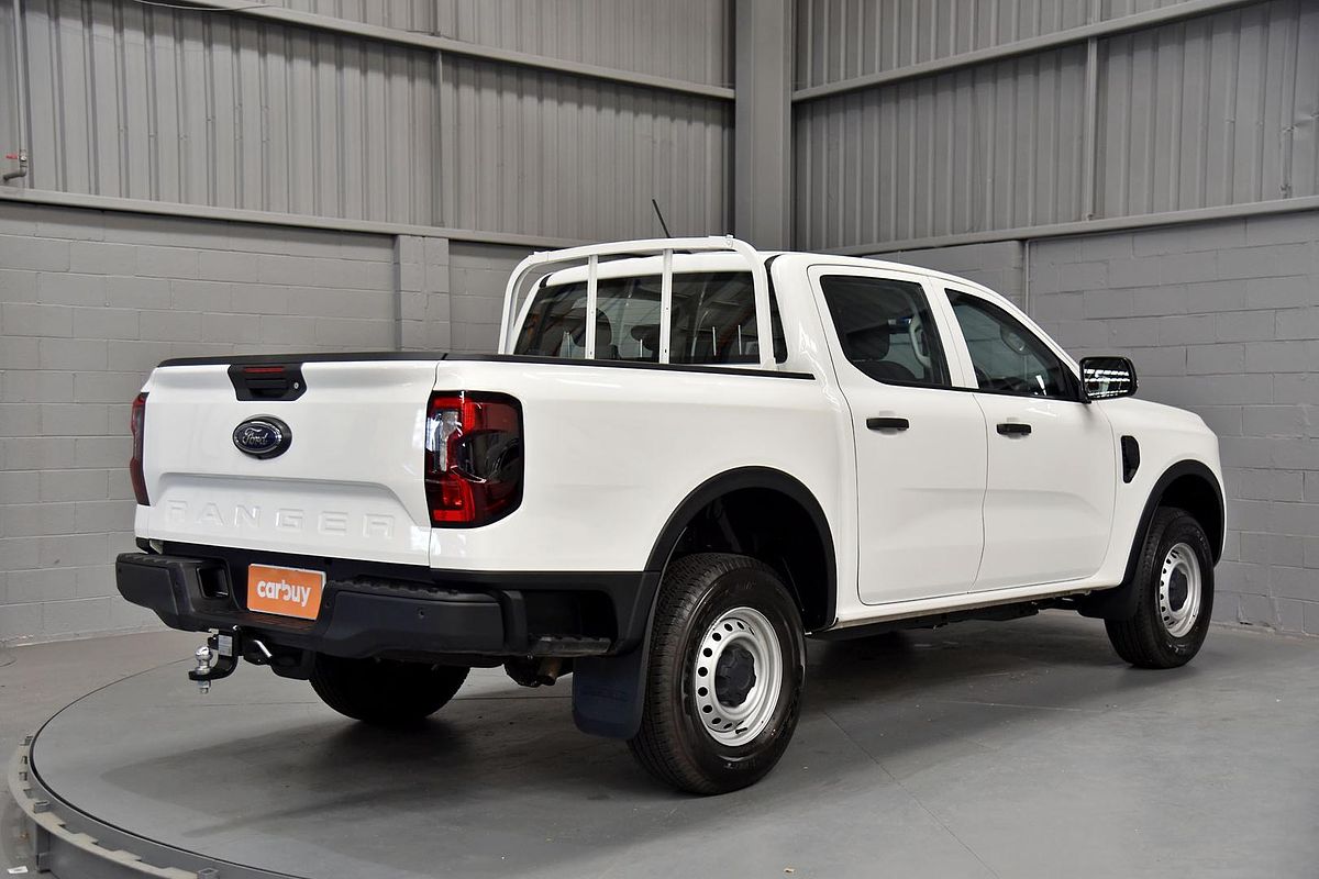 2025 Ford Ranger XL 4X4 2.0L
