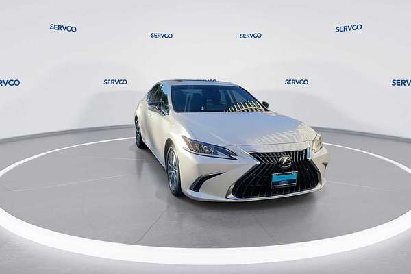 2025 Lexus ES