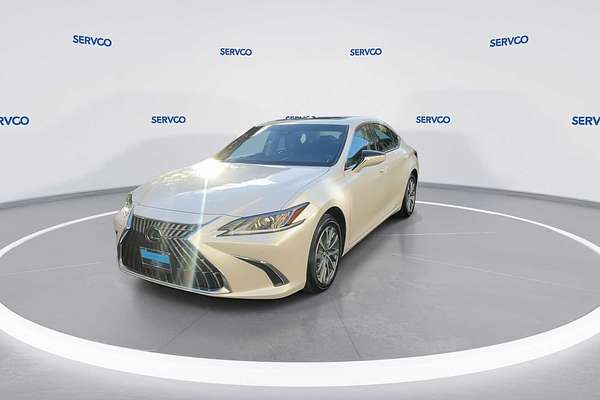2025 Lexus ES