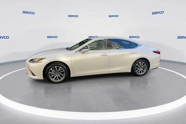 2025 Lexus ES