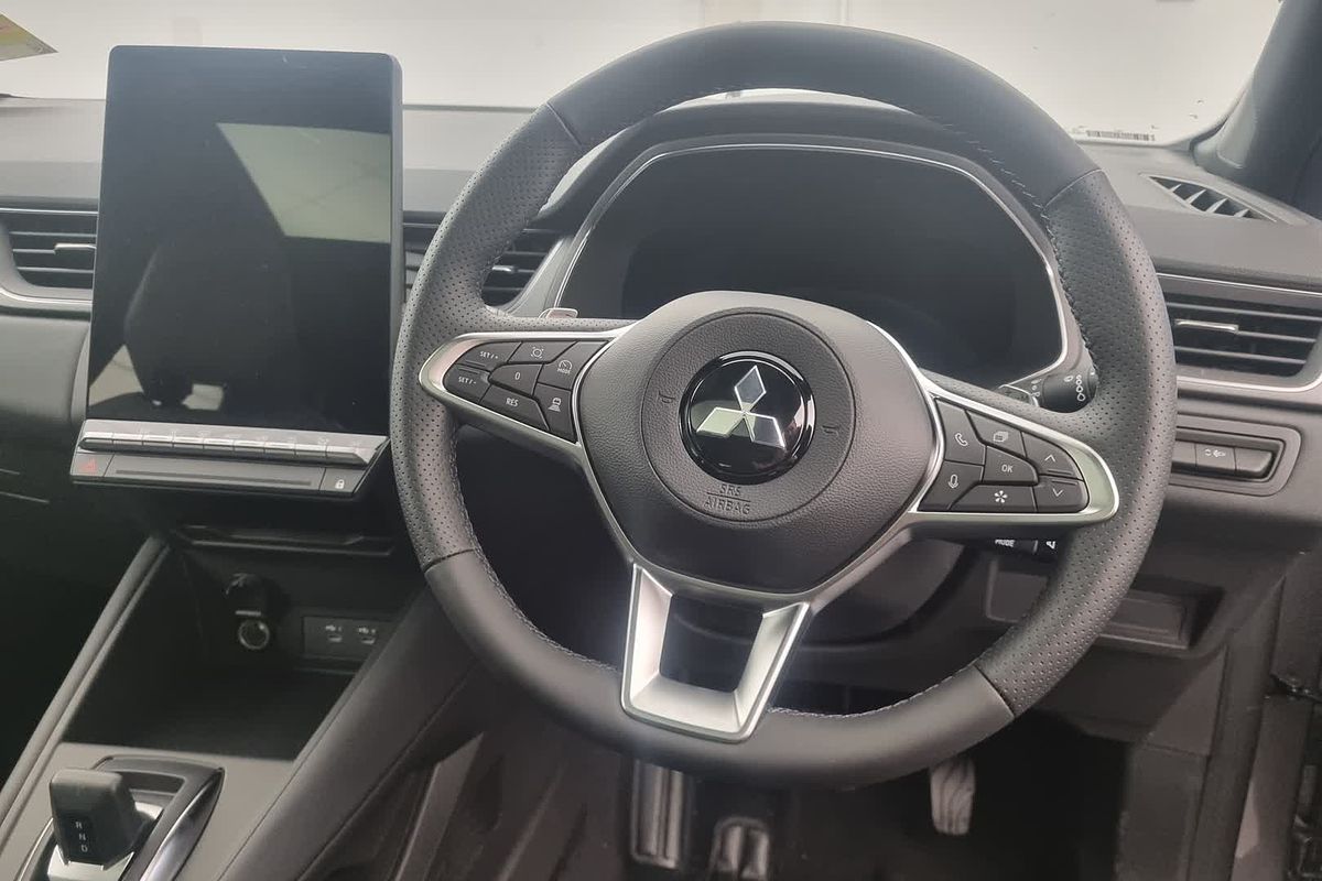 2025 Mitsubishi XE2E45