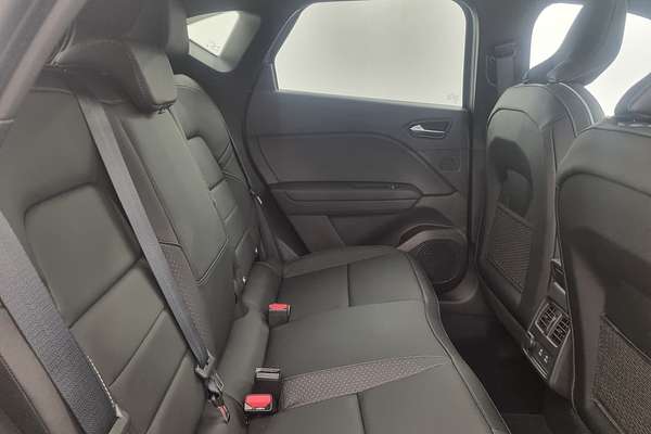 2025 Mitsubishi XE2E45