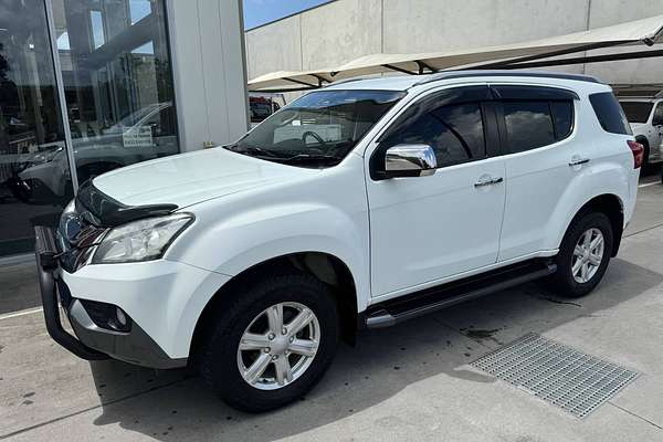 2016 Isuzu MU-X LS-T