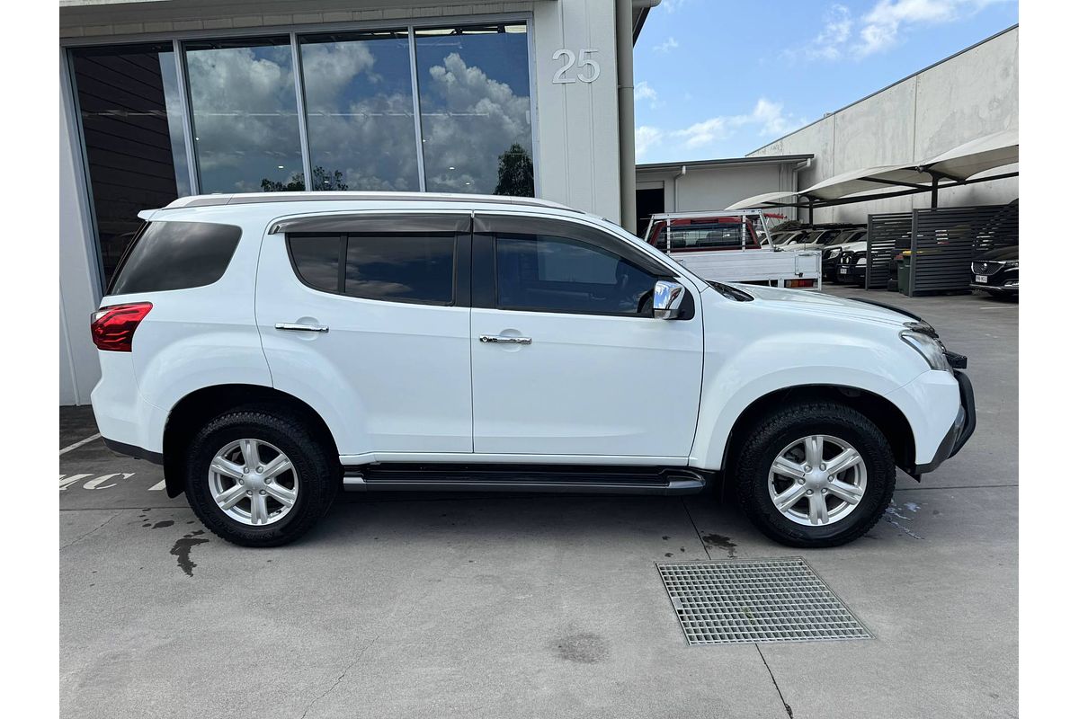 2016 Isuzu MU-X LS-T