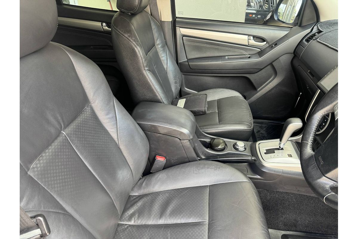 2016 Isuzu MU-X LS-T