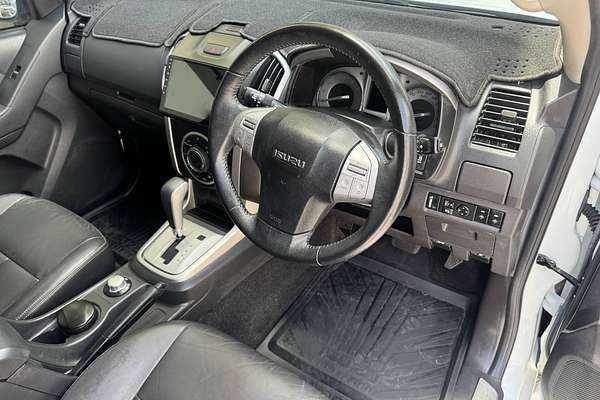 2016 Isuzu MU-X LS-T