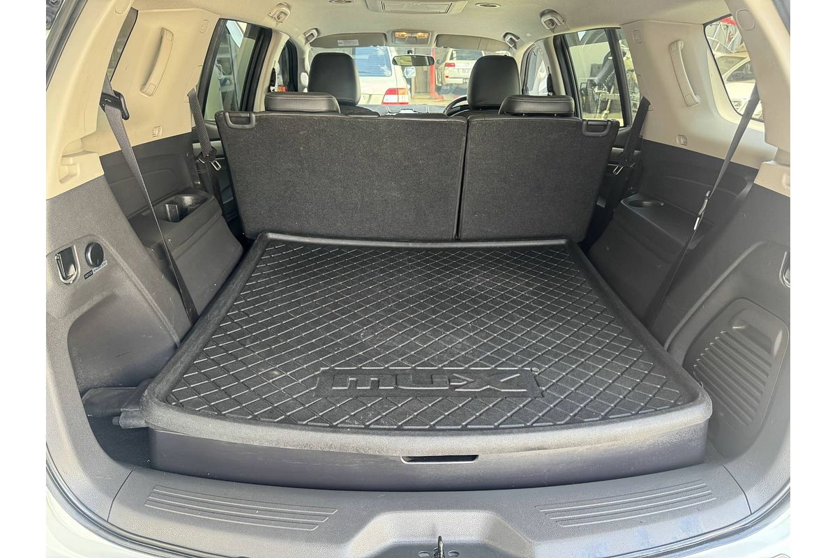 2016 Isuzu MU-X LS-T