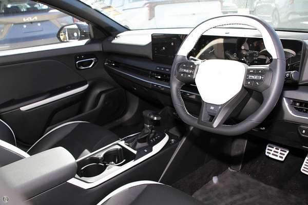 2025 Kia K4 GT-Line CL4m