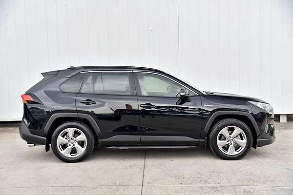 2020 Toyota RAV4 GXL AXAH52R