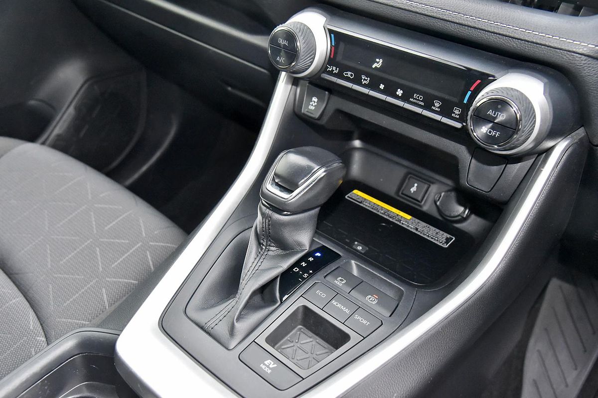 2020 Toyota RAV4 GXL AXAH52R