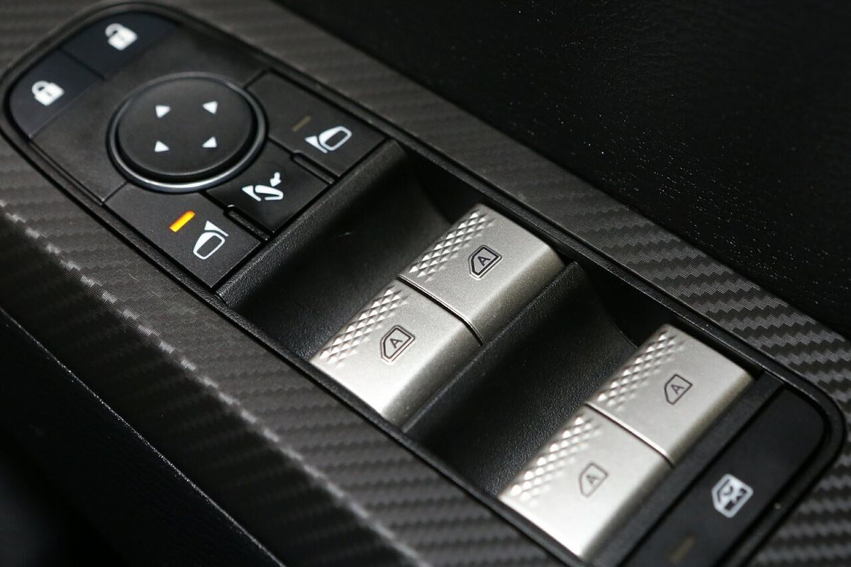 2024 Mitsubishi Outlander LS ZM