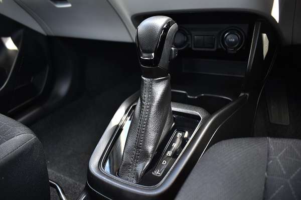 2024 Suzuki Swift Hybrid UZ