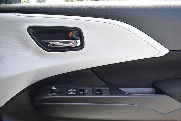 2024 Suzuki Swift Hybrid UZ