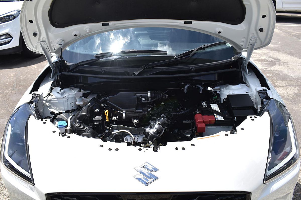 2024 Suzuki Swift Hybrid UZ