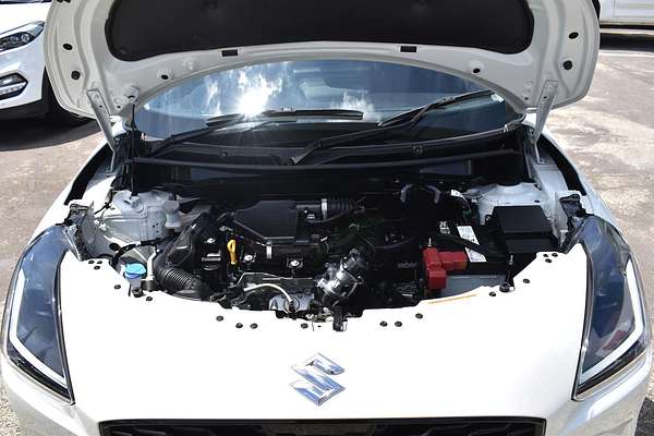 2024 Suzuki Swift Hybrid UZ