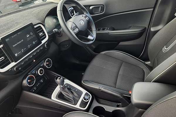 2024 Hyundai Venue Active QX.V5