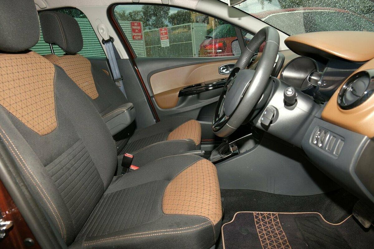 2014 Renault Clio Dynamique IV B98